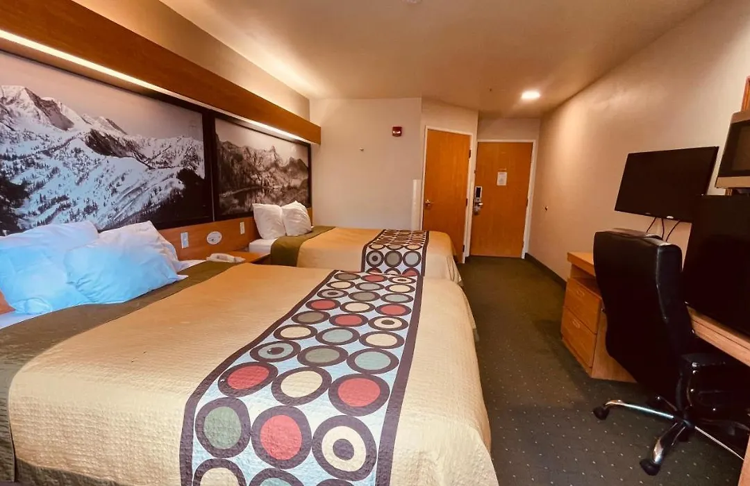 Royal Inn Midvale-1