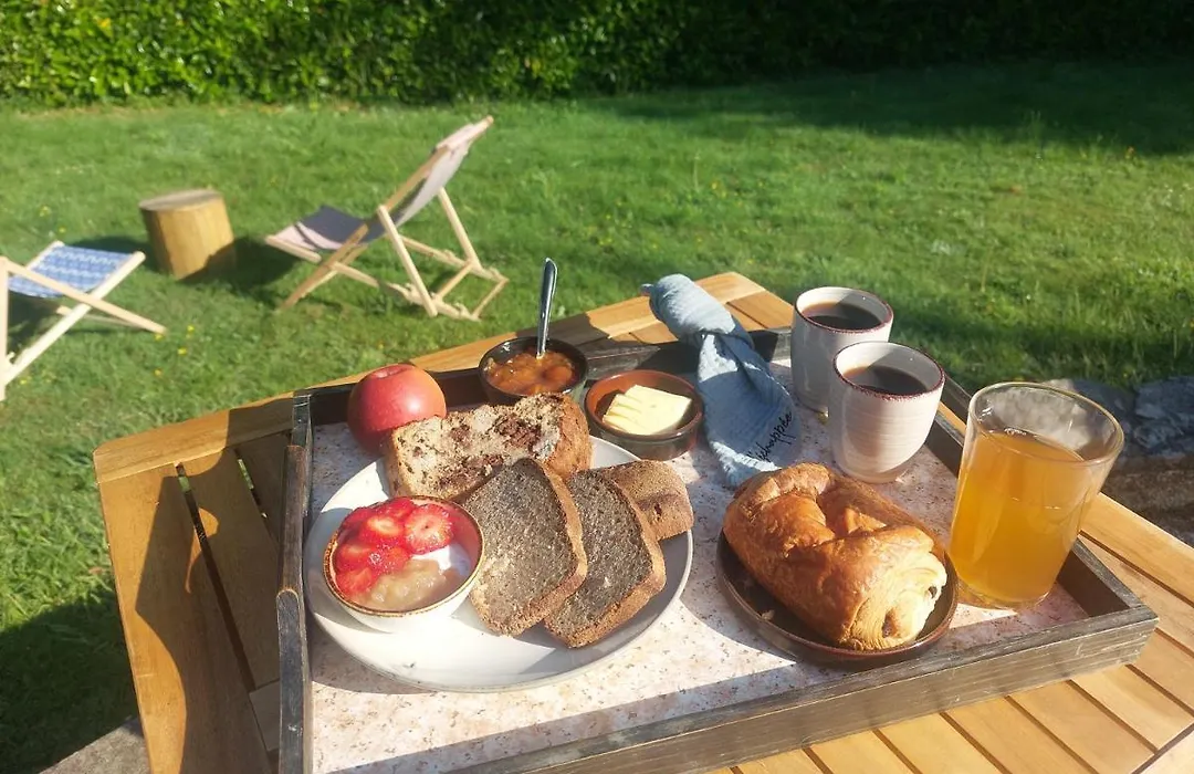 L'Echappee, Chambres Et Tables D'Hotes-1