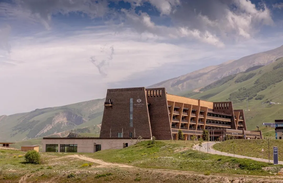 Shahdag Hotel & Spa-1