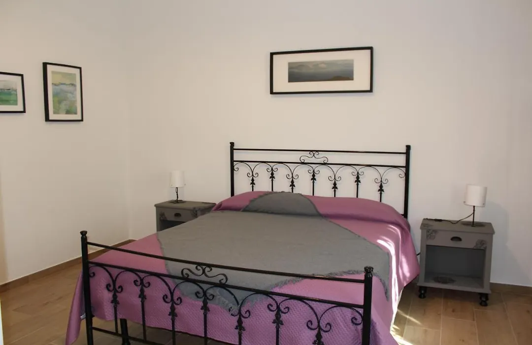 Coco & Lisbeth Bed And Breakfast-1