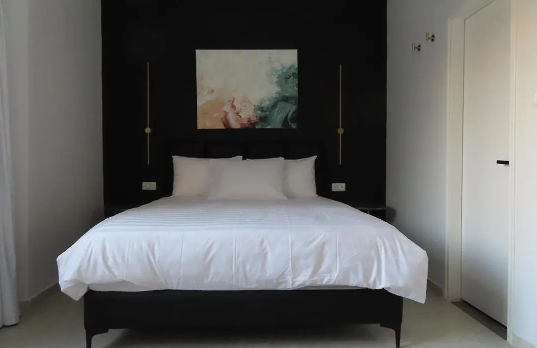 White Moon Inn-1