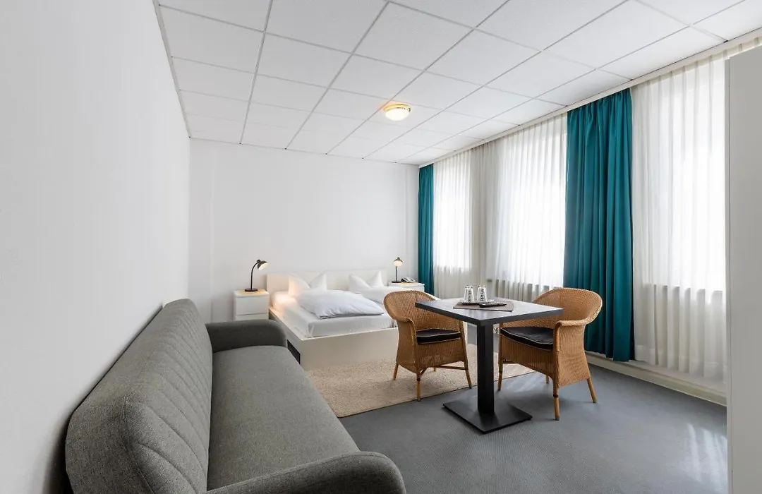 Hotel Annet Garni-1
