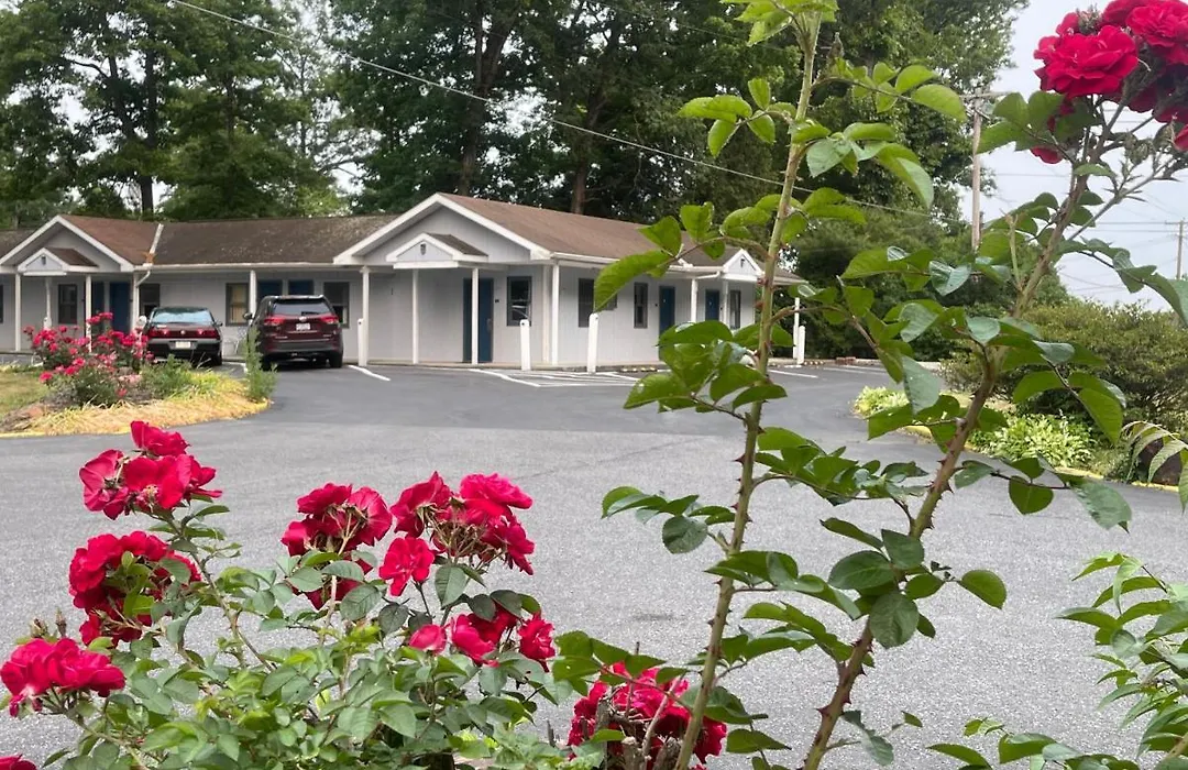Pennswoods Inn-1