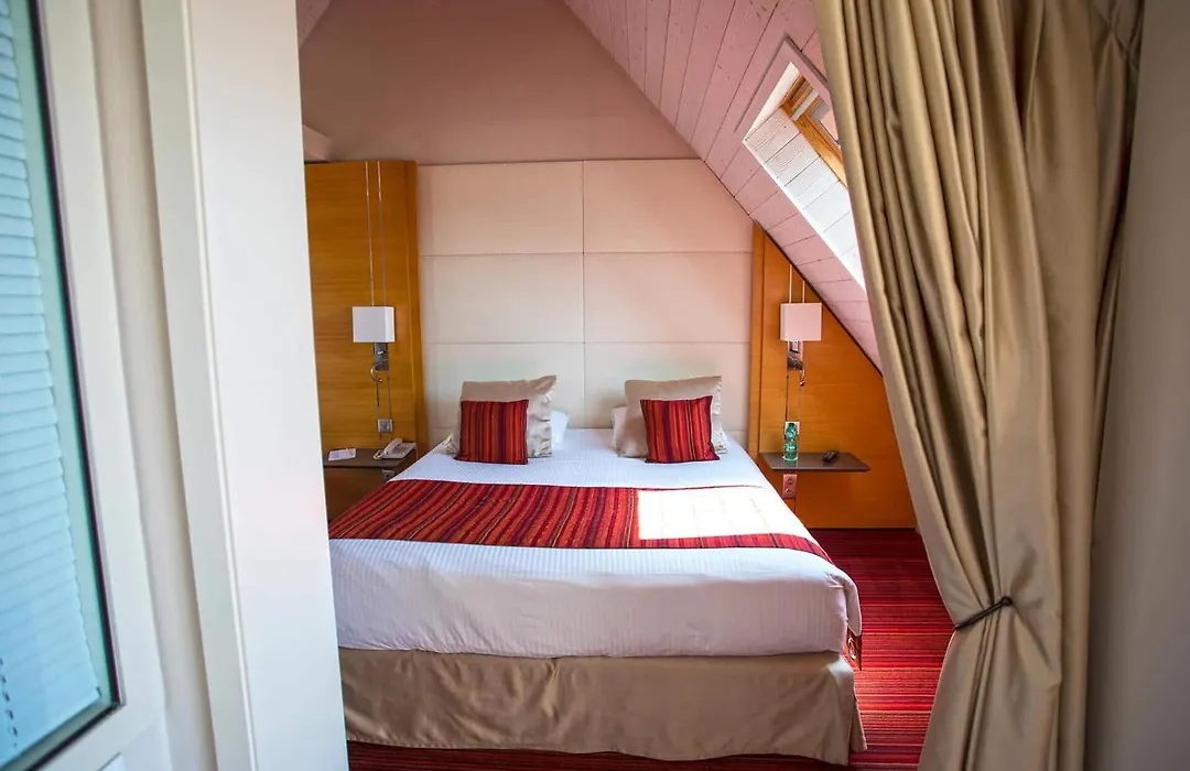 Le Churchill Hotel & Spa-1