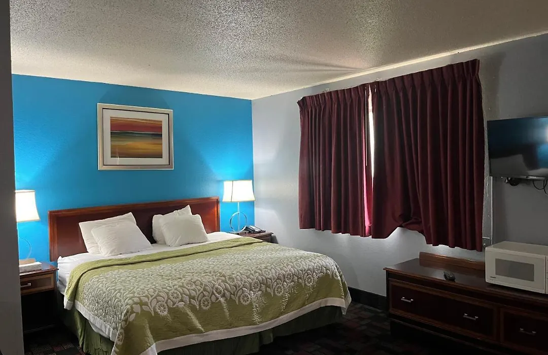 Rodeway Inn Whitehall-1