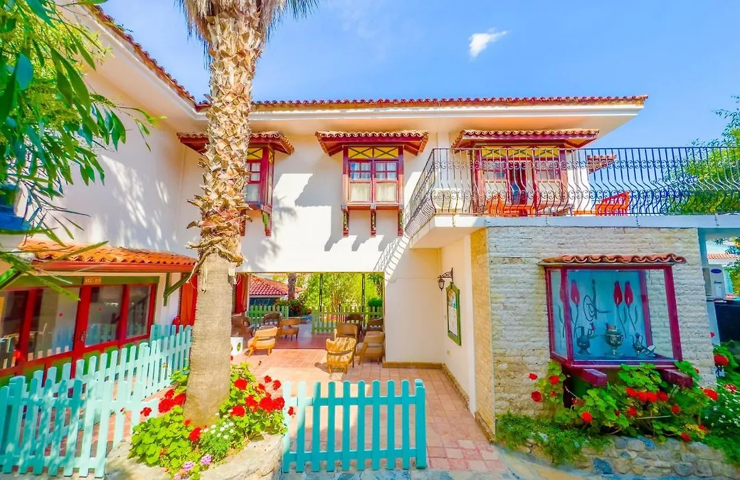 Zehra Tatil Koeyue-1