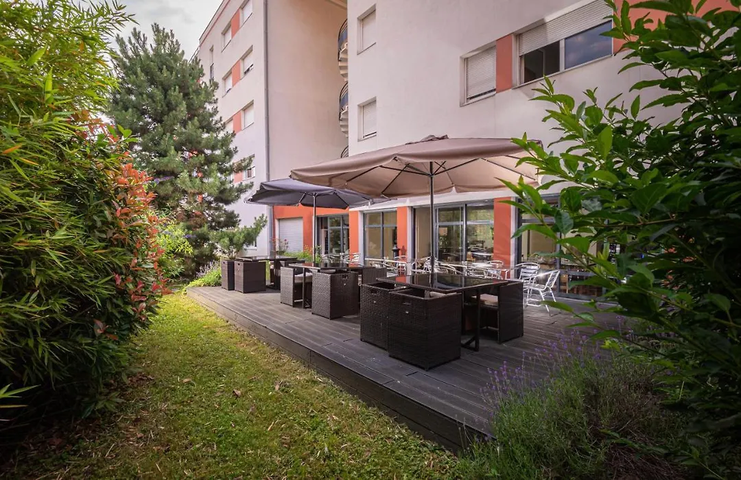 Apparthotel Privilodges Lyon Lumière-1