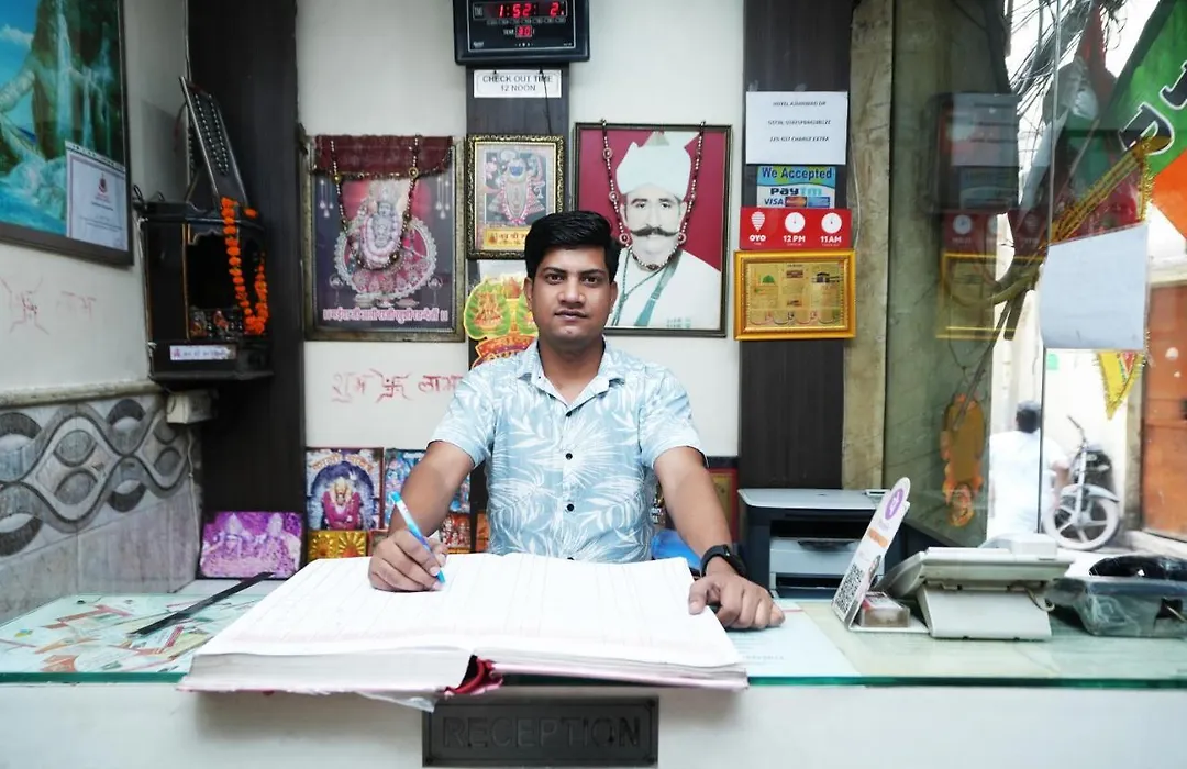 Hotel Ashirwad Near New Delhi Railway Station, Paharganj-1