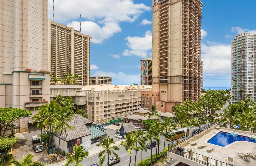 Castle At Palms At Waikiki-1