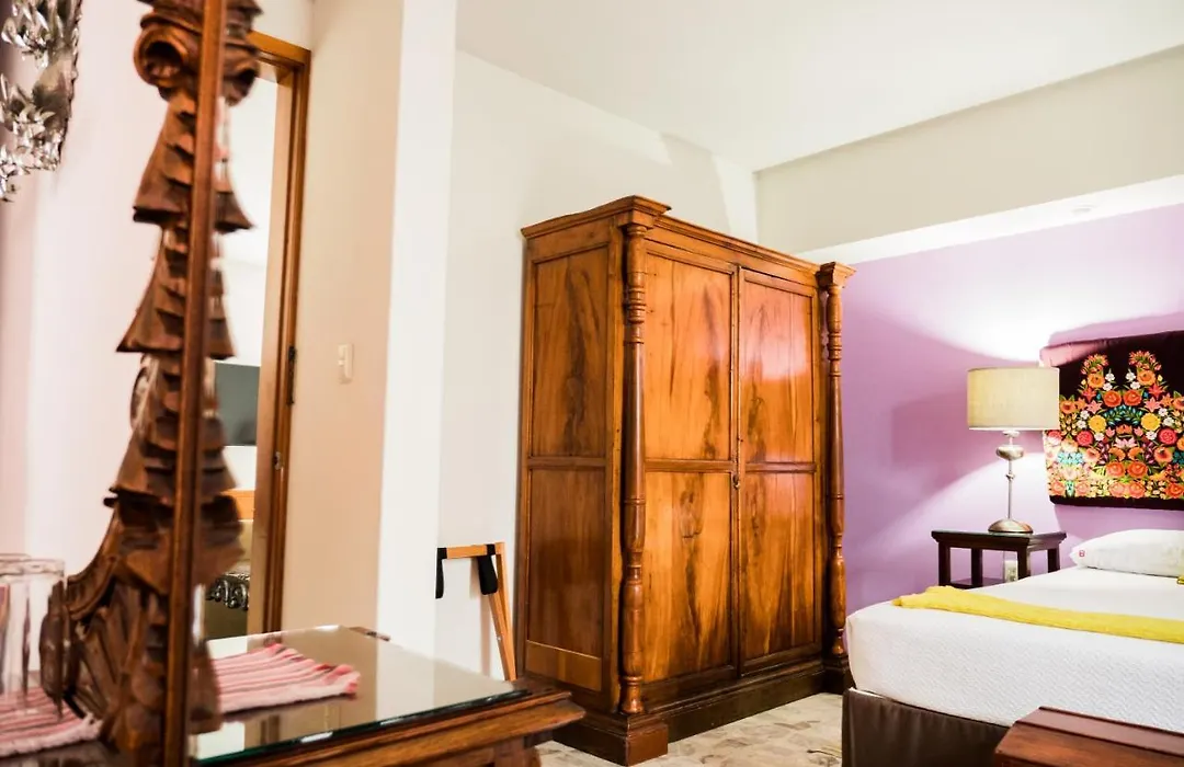 Casa de las Bugambilias B&B-1
