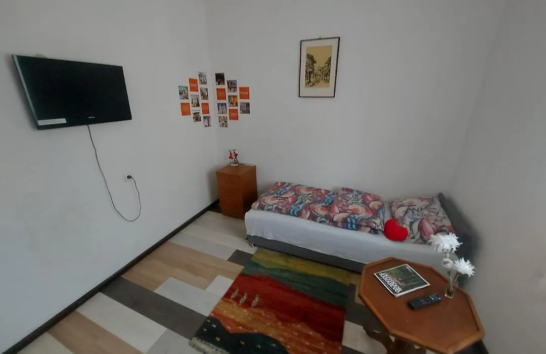 Pandora'S Place-1