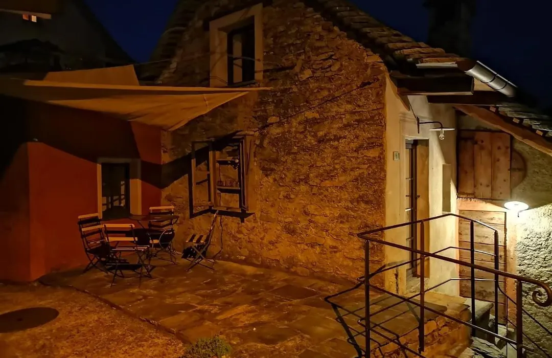 Case Di Sotto, House & Breakfast-1
