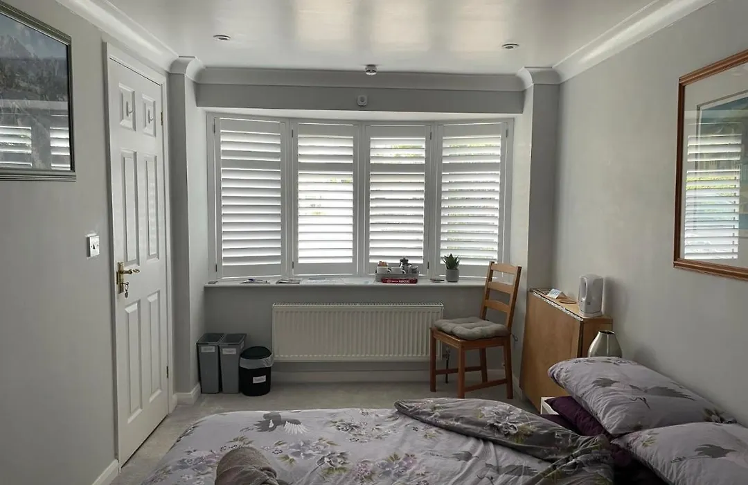 Private Double En-Suite Room At The Groves-1