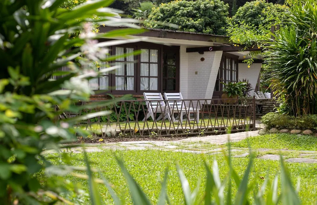 Fish Tail Lodge-1