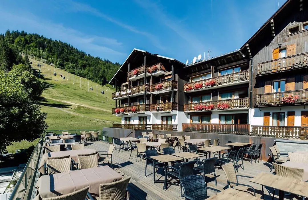 Hotel Champs Fleuris Morzine-1