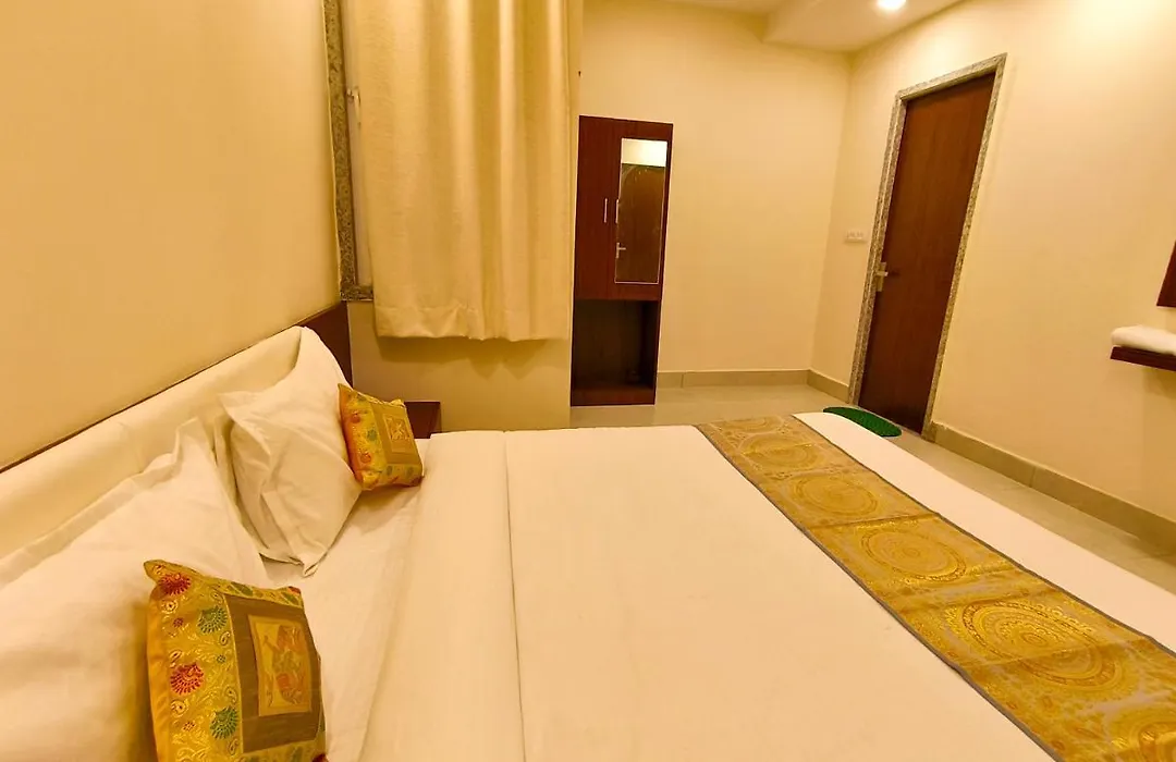 Hotel Veer Palace Near Udaipole Udaipur-1