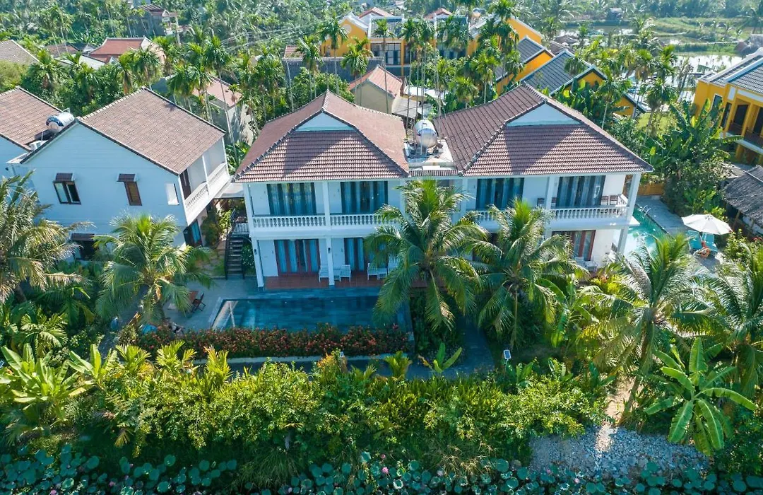 Luna Villa-1