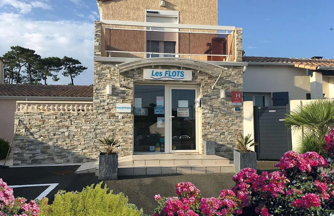 Hôtel Résidence Les Flots-1