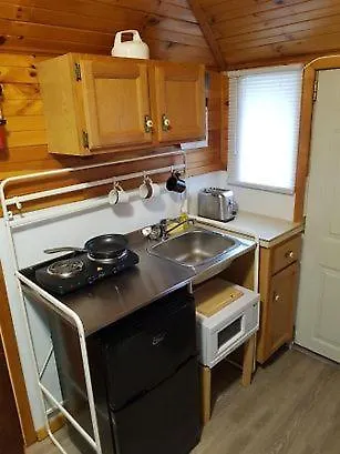 Living Waters Guest Cottage Motel, Kincardine Guest Resort-1