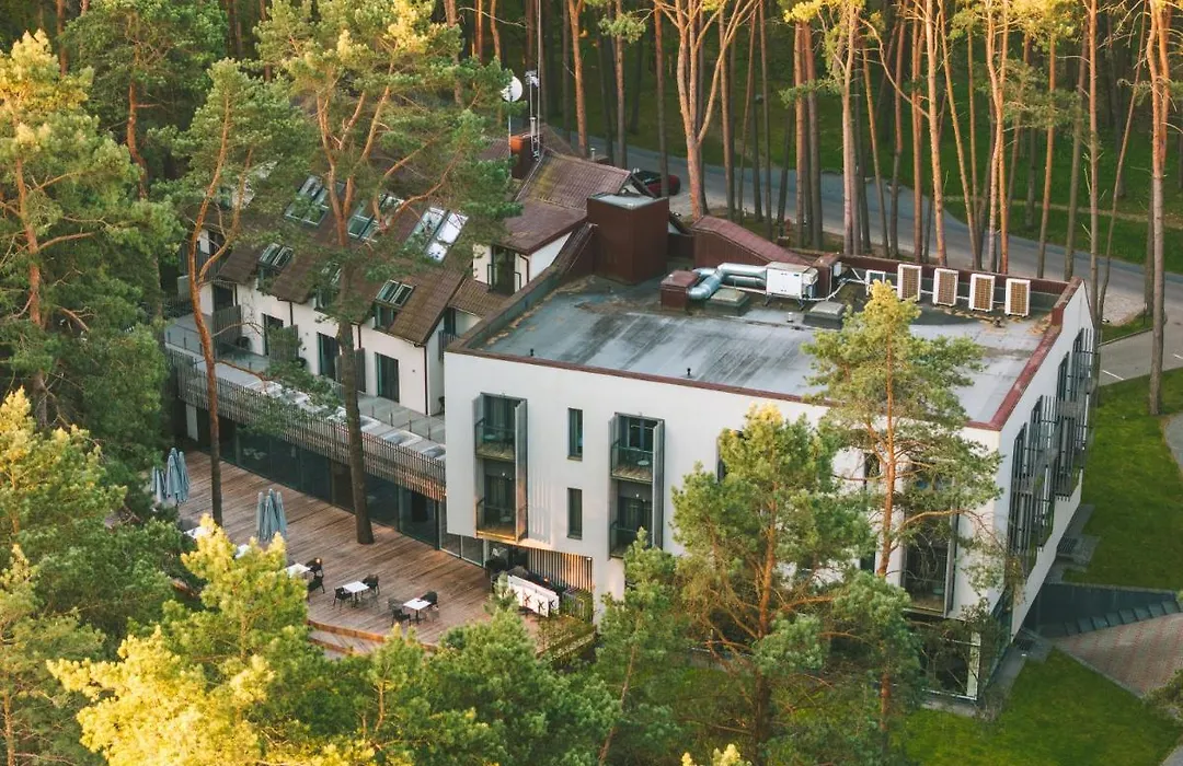Ese Hotel-1