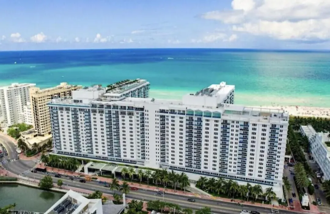 1 Hotel & Homes Miami Beach Oceanfront Residence Suites By Joe Semary-1