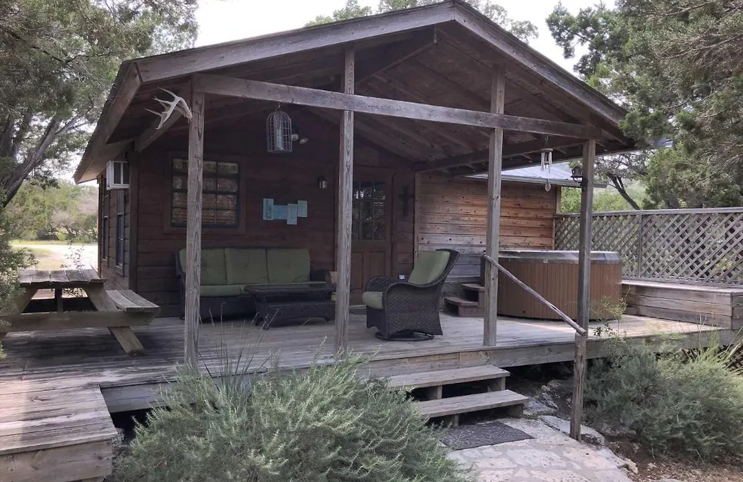 Rockin' B Ranch Love Shack-1