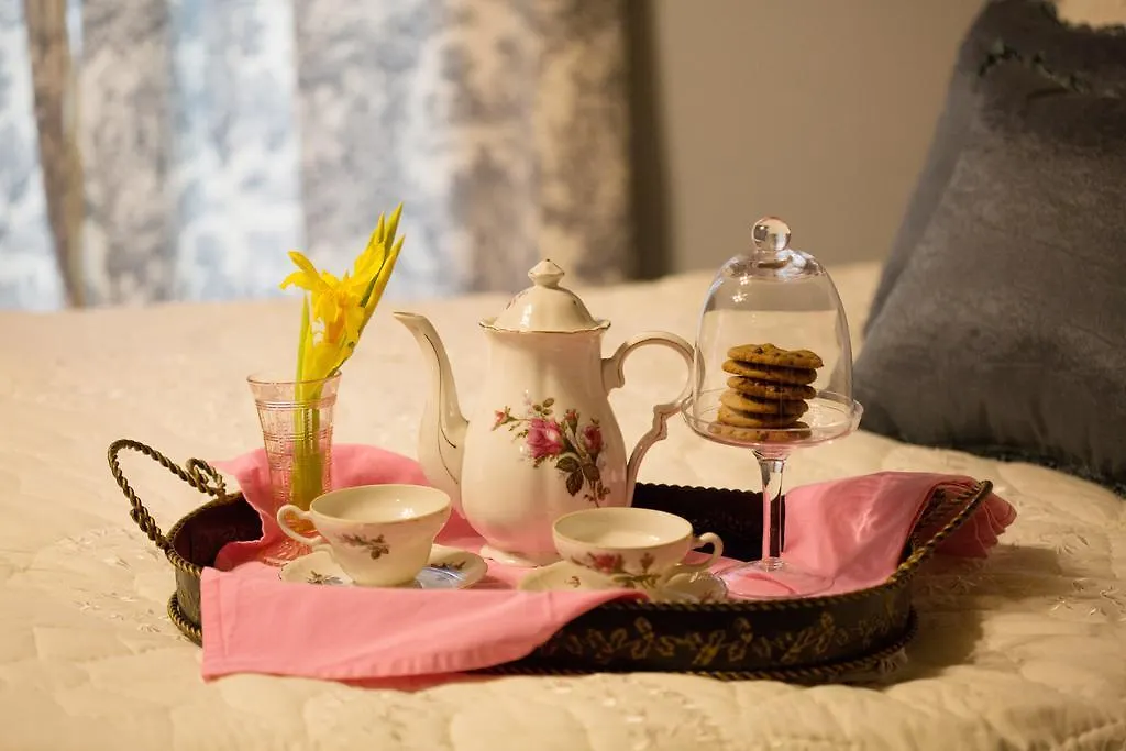 Bees B & B-1