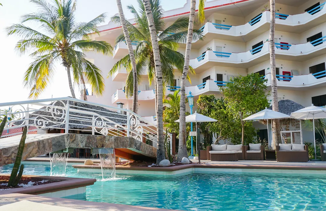 The Westmarine Waterfront Hotel-1