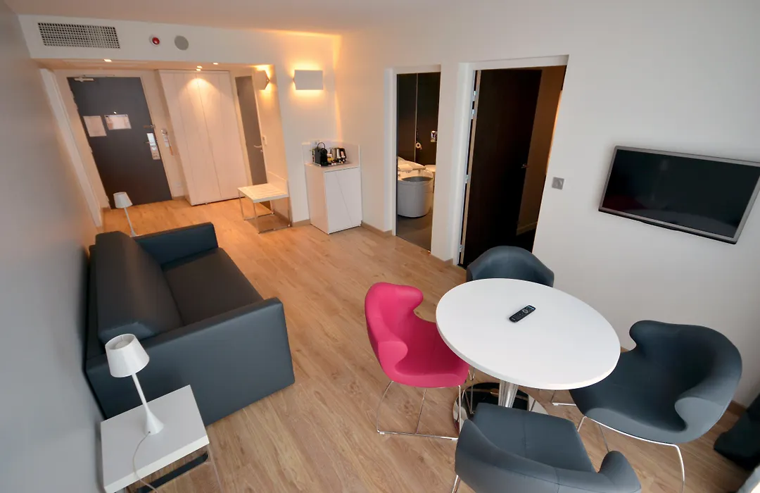 Holiday Inn Dijon Toison D'Or By Ihg-1
