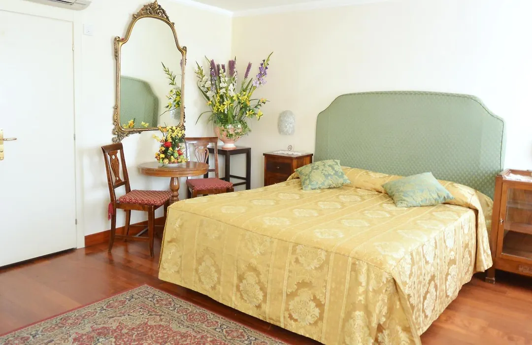 Hotel San Zulian-1