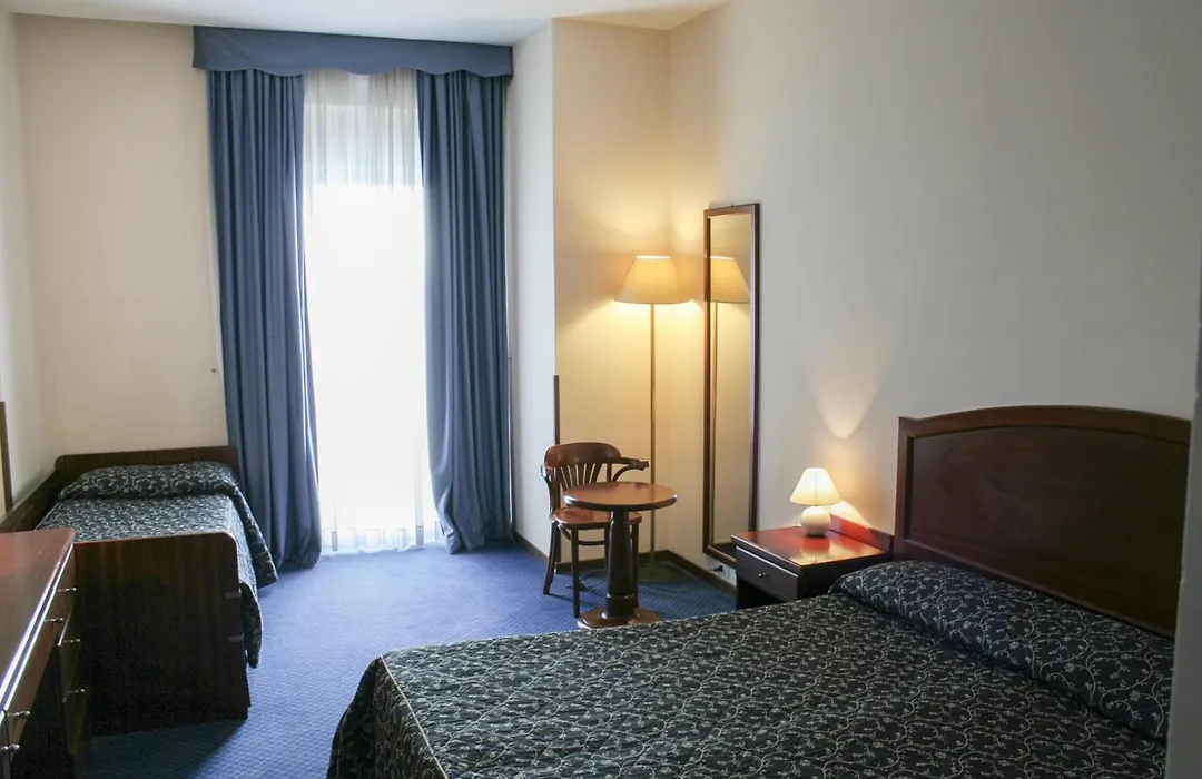 Hotel Mediterraneo-1