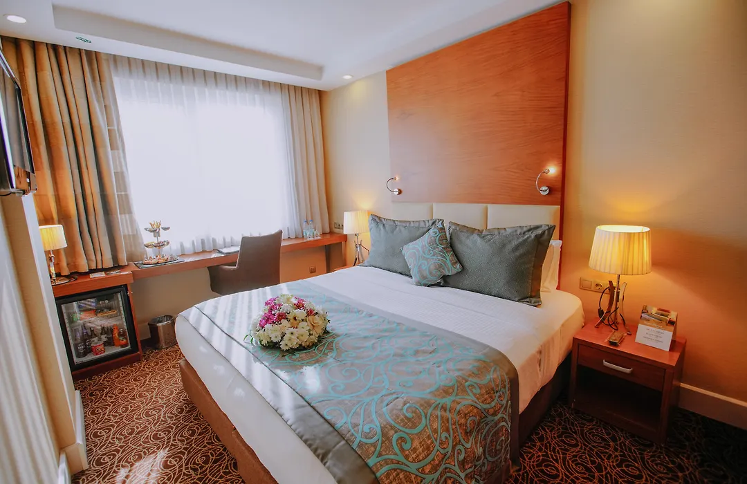 New Park Hotel-1