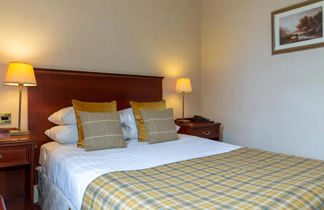 Alexandra Hotel-1