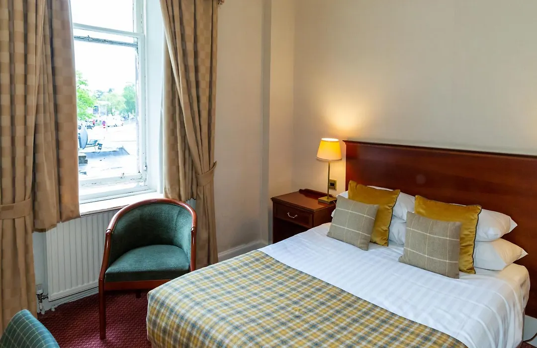 Alexandra Hotel-1