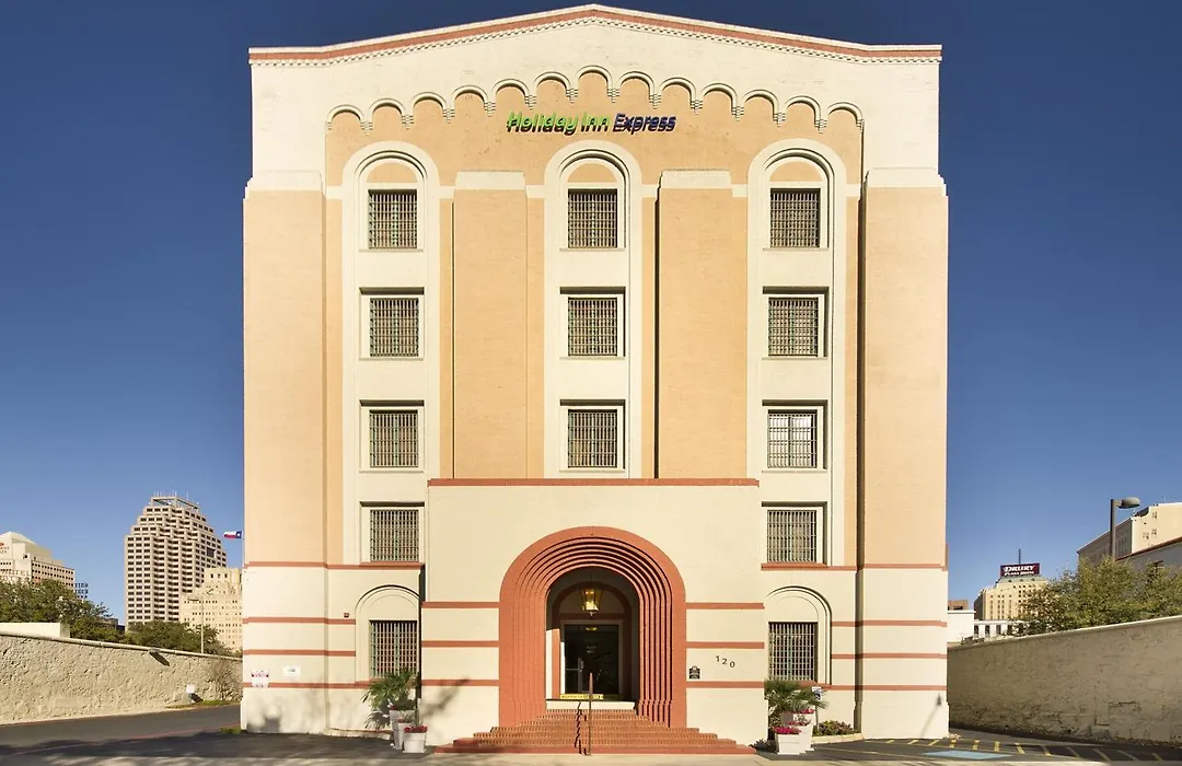 Holiday Inn Express San Antonio North Riverwalk Area By Ihg-1