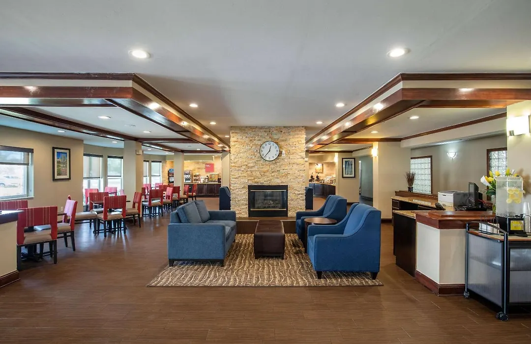 Comfort Suites North Dallas-1