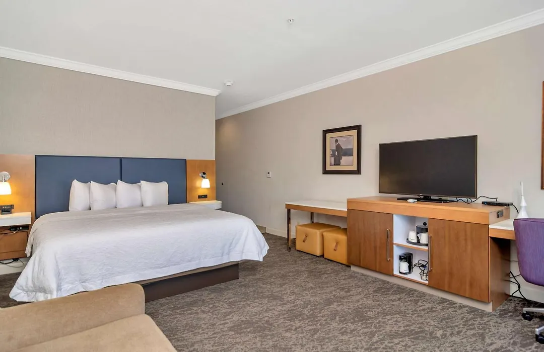 Hampton Inn & Suites Fort Worth-Fossil Creek-1