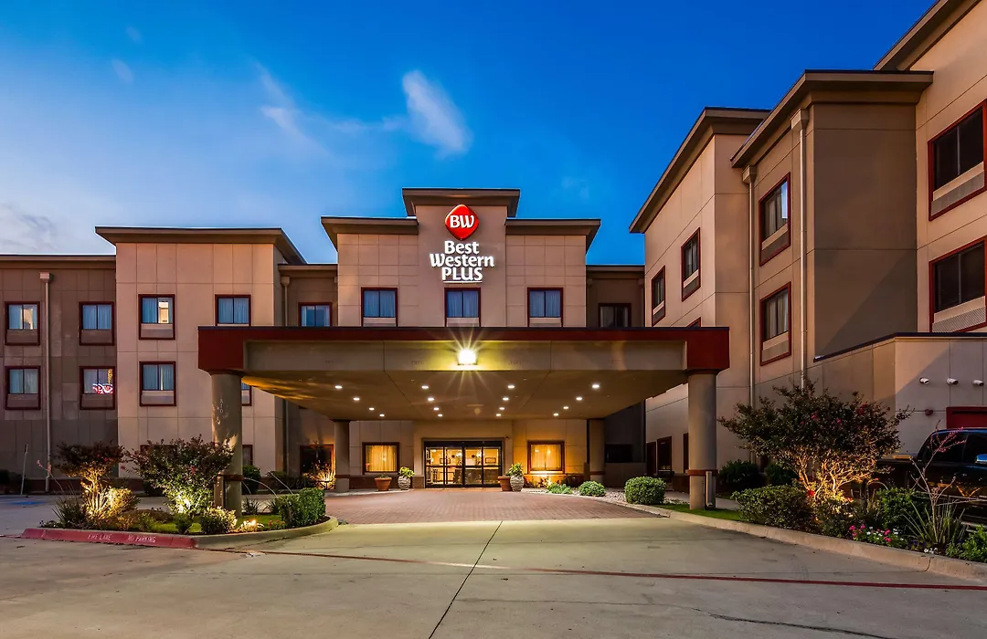 Best Western Plus Texoma Hotel & Suites-1