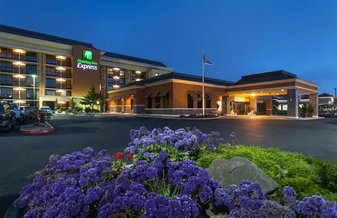 Holiday Inn Express At Monterey Bay By Ihg-1