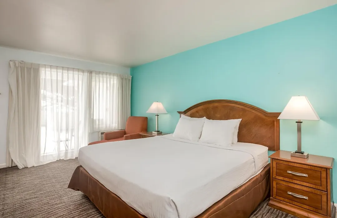 Pacifica Beach Hotel-1