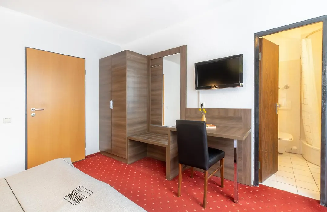 Hotel Leonet-1
