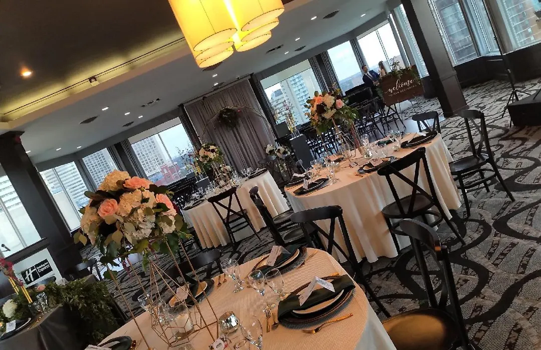 Holiday Inn Express Edmonton Downtown By Ihg-1