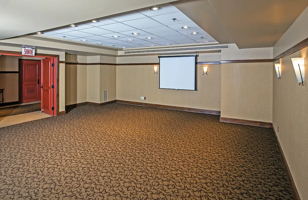 Holiday Inn Express & Suites Tremblant By Ihg-1
