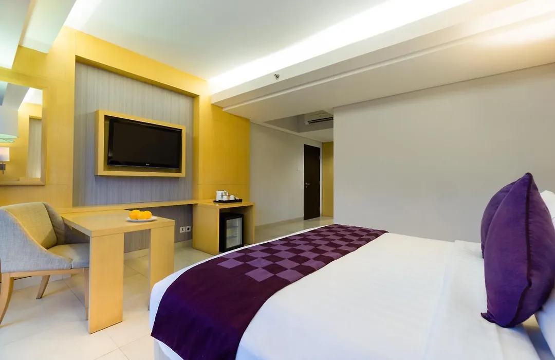 Quest Hotel Kuta By Aston-1