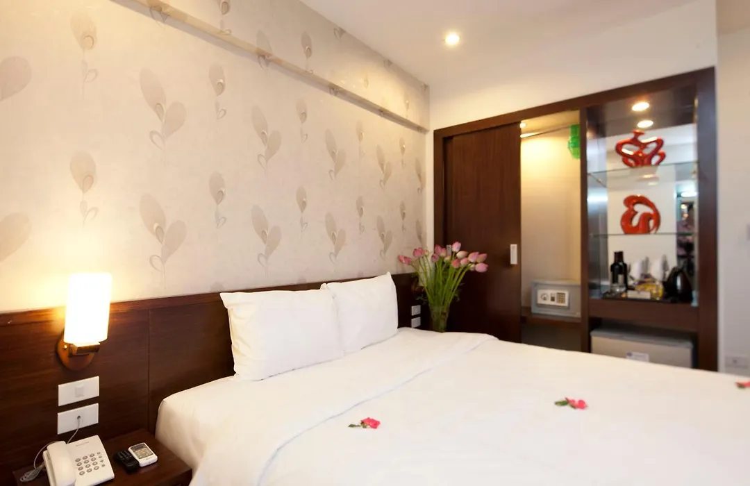 Rising Dragon Legend Hotel-1
