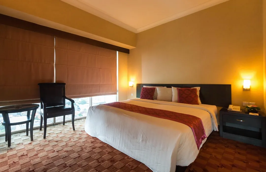 Twin Plaza Hotel-1