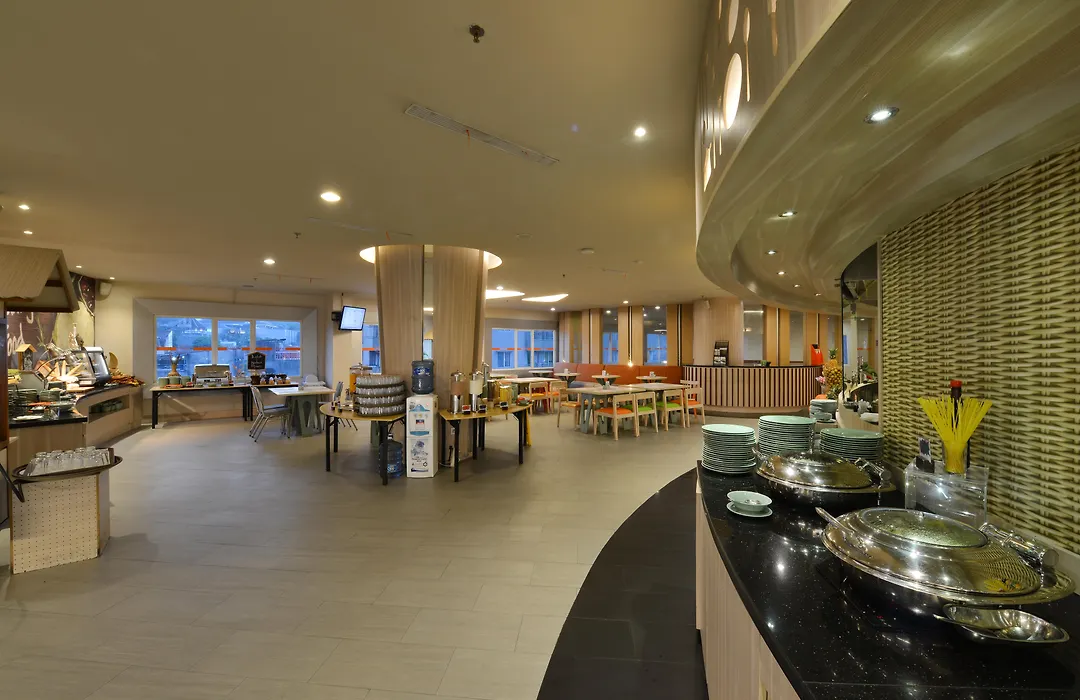 Harris Hotel & Conventions Ciumbuleuit Bandung-1