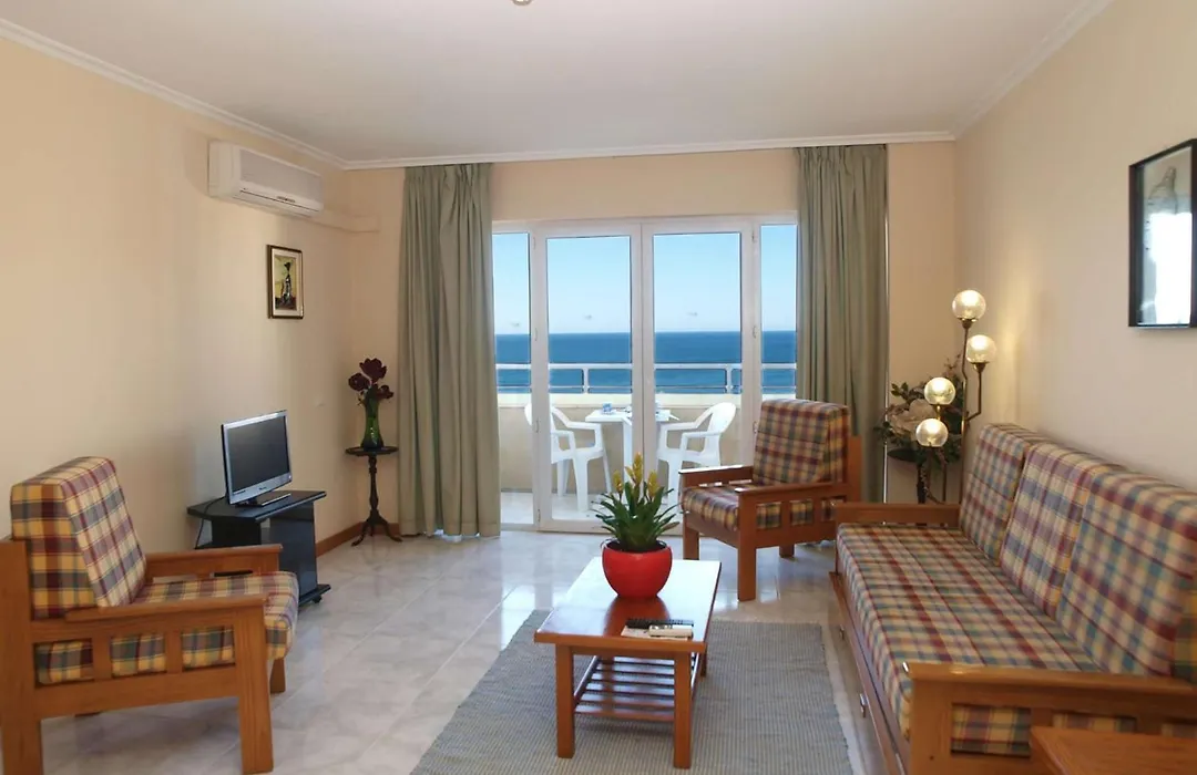 Apartamentos Jardins Da Rocha-1