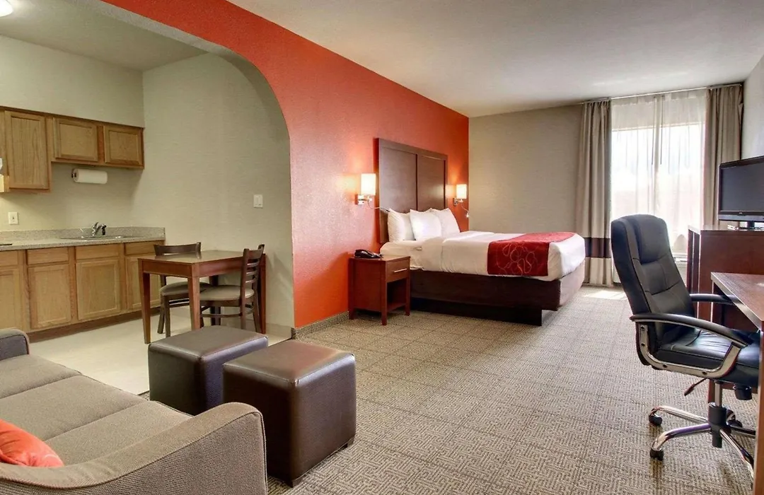 Comfort Suites Tyler South-1