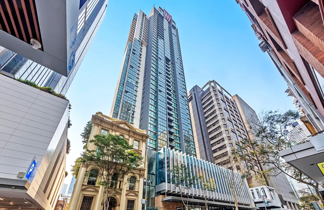 Oaks Brisbane On Charlotte Suites-1